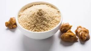 रोजाना अपने व्यंजनों में शामिल करें हींग, सेहत को मिलते हैं गजब के लाभ, कई बीमारियां होती हैं दूर…