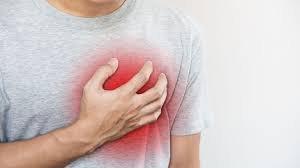 हार्ट अटैक आने से पहले शरीर के इन हिस्सों में होता है दर्द, कहीं आप तो नहीं कर रहे इग्नोर…