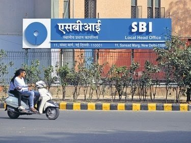 अब फ्री का जमाना गया, बैंक अब हर छोटी सेवा पर भी कर रहे चार्ज, देखें लिस्ट…