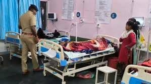 दुखद घटना आई सामने , जहां एक ही परिवार के चार लोग जहरीला मशरूम खाने से हुए बीमार