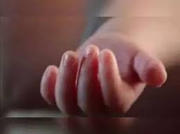 लिट्टी-चोखा खाने के बाद दूध पीने से 3 बच्चों की मौत, ये है पूरा मामला