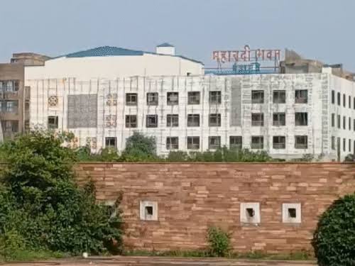 सीएम के सलाहकार और आयोग अध्यक्षों को राज्य मंत्री का दर्जा, शासन ने जारी किया आदेश…