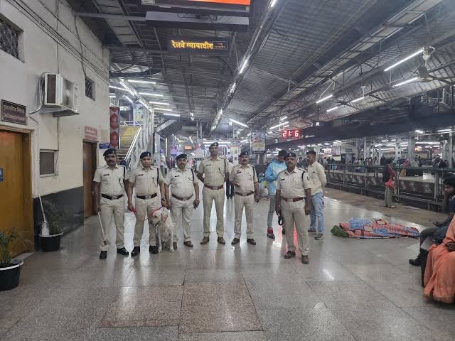 ब्लास्ट के बाद प्रदेश में हाई अलर्ट, किए गए सुरक्षा के कड़े इंतजाम, संदिग्ध व्यक्ति या वस्तु की सूचना दें…