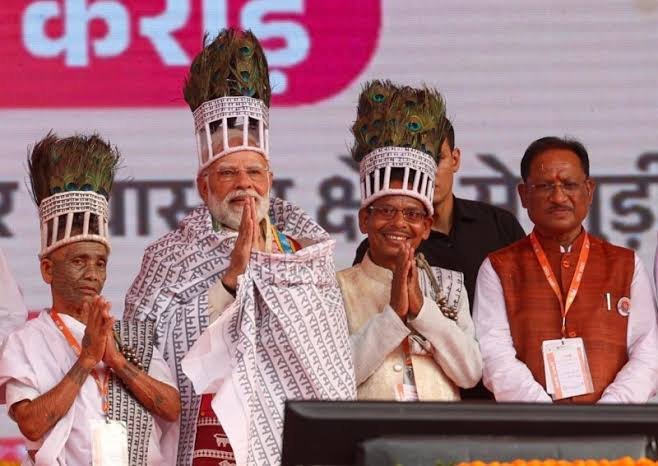 आस्था ने छुआ हृदय प्रधानमंत्री से रामनामी समाज के प्रतिनिधियों की आत्मीय भेंट…