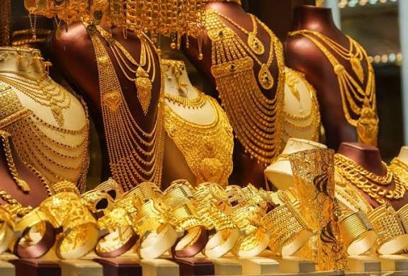 भारत में सोना-चांदी की कीमतों में ऐतिहासिक उछाल…
