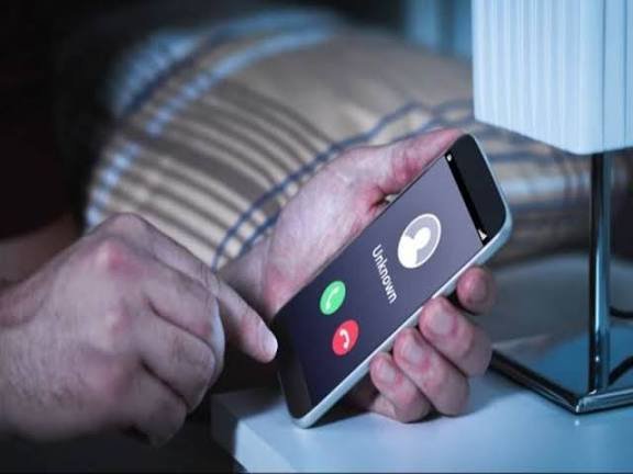 अब मोबाइल पर जल्द दिखेगा कॉलर का नाम, सफल ट्रायल के बाद देशभर में लागू करने की तैयारी जाने इसके ये फायदे…