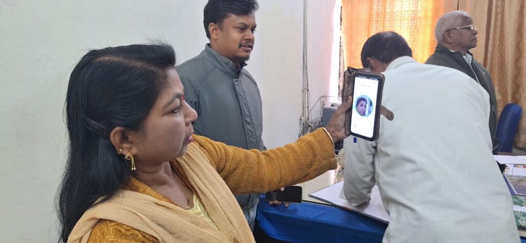 ऑनलाइन अटेंडेंस से बढ़ी कार्यालयीय अनुशास पारदर्शिता विभागों में समयपालन का दिख रहा असर मुख्यमंत्री की भी हो रही सराहना…