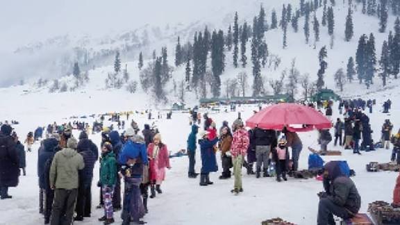 सर्दी अभी गई नहीं इन 6 राज्यों में बारिश-बर्फबारी का अलर्ट, राजधानी में बढ़ेगी तपिश पढ़ें IMD अपडेट…