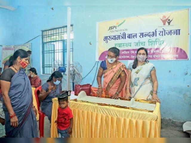 मुख्यमंत्री बाल संदर्भ योजना के तहत नयापारा शहरी प्राथमिक स्वास्थ्य केंद्र में शिविर आयोजित…