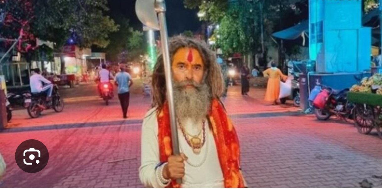 आखिर कौन थे ‘फरसा वाले बाबा’, जिसके एक बुलावे पर इकट्ठा हो जाते थे हजारों गौ-रक्षक नाम सुनकर कांपते थे तस्कर…