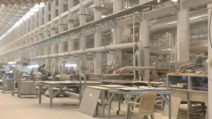 उद्योगों में कोरोना जैसे हालात 28,000 फैक्ट्रियां प्रभावित, लाखों मजदूरों के रोजगार पर मंडराया संकट…