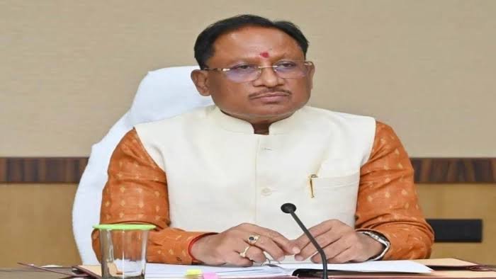 नौकरी के साथ ‘नेतागिरी’ पर रोक, राज्य सरकार ने आचरण नियमों के पालन के लिए जारी किया कड़ा निर्देश…