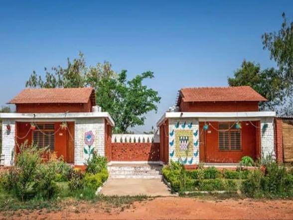 जन्नत की तरह खूबसूरत है मध्यप्रदेश एवं छत्तीसगढ़ की सीमा पर बसा यह गांव, ठहर जाता है वक्त; जानें यहां की खासियत और ऐसे पहुंचे…