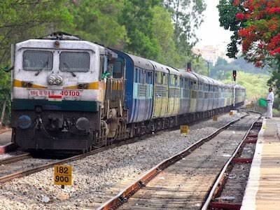 कृपया ध्यान दें, बिलासपुर-रायगढ़ और रायपुर रूट की कई ट्रेनें हुईं रद्द; ये रही पूरी लिस्ट…