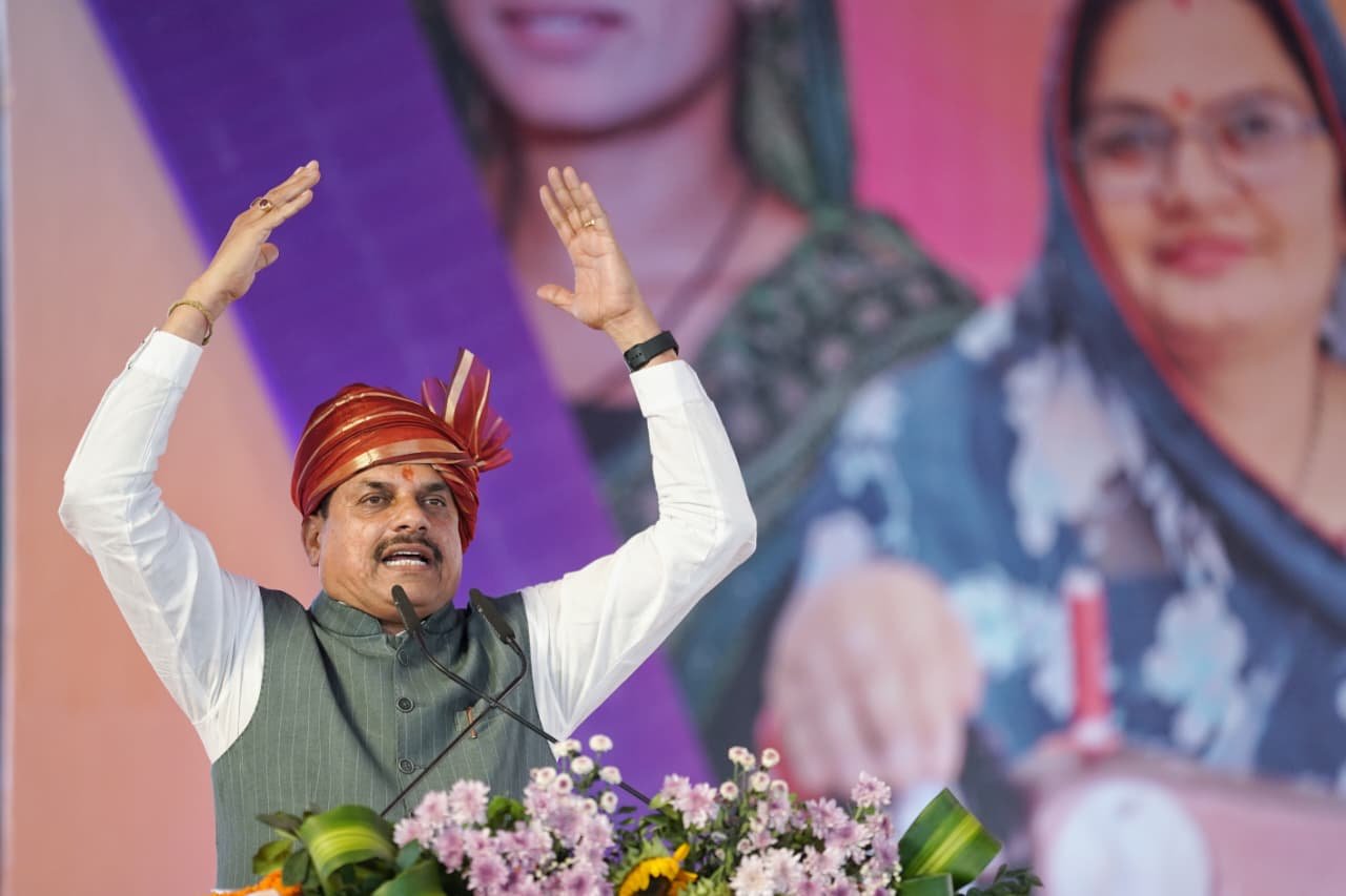 लाड़ली बहनों के खातों में पहुंचे 1835 करोड़ रुपये से ज्यादा, सीएम डॉ. मोहन बोले- किसी की नजर न लग जाए इस जिले को…