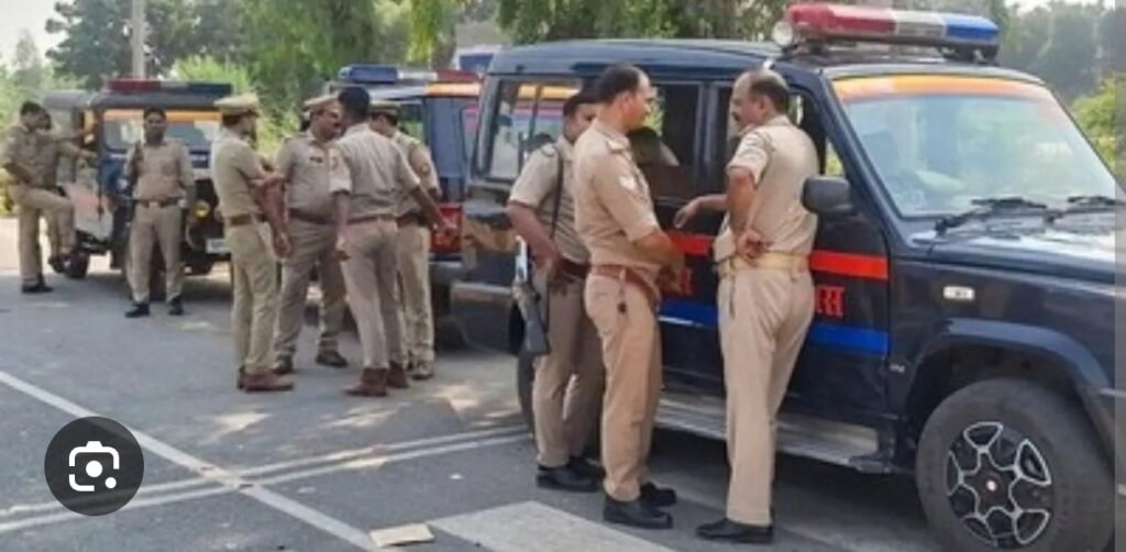 हैवानियत की हदें पार, यहां पर पानी पिया तो बाप-बेटे से चटवाया थूक, निर्वस्त्र कर लाठियों से पीटा