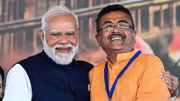 पश्चिम बंगाल में ऐतिहासिक पल, सुवेंदु अधिकारी ने ली BJP के मुख्यमंत्री पद की शपथ…