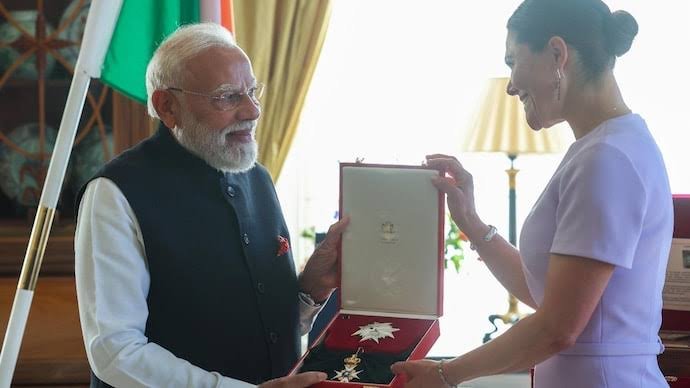 PM मोदी को मिला 31वां अंतरराष्ट्रीय सम्मान, स्वीडन ने दिया ये अवॉर्ड…