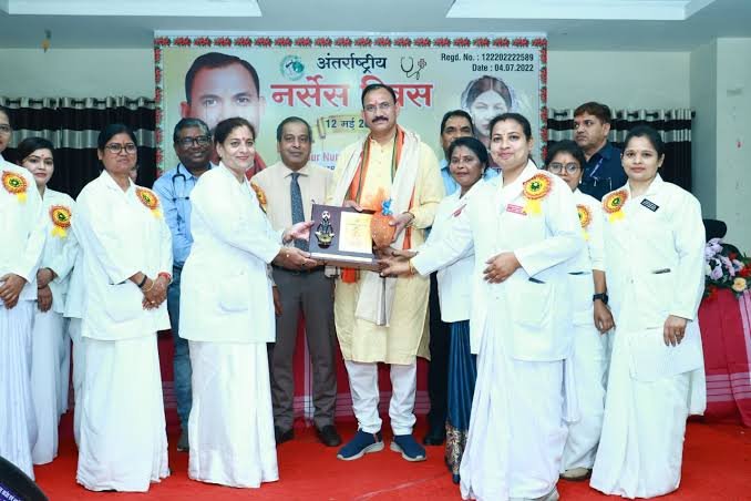 स्वास्थ्य मंत्री की बड़ी घोषणा, “सीनियर नर्सिंग ऑफिसर” के नाम से जाने जाएंगे ये लोग स्टाफ नर्स का पदनाम भी बदला…