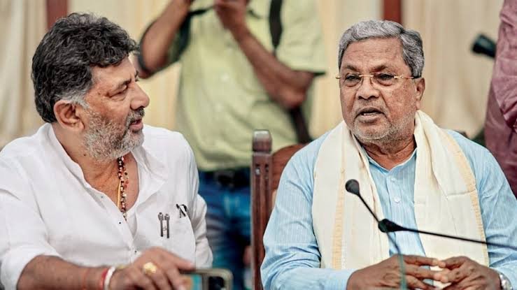 कांग्रेस हाईकमान के आगे झुके सिद्दारमैया, इस्तीफे पर बनी सहमति, जानिए ब्रेकफास्ट मीटिंग में ये हुआ खास…