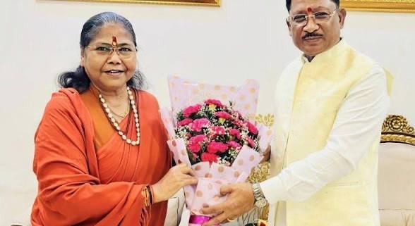 मुख्यमंत्री साय से राष्ट्रीय पिछड़ा वर्ग आयोग की अध्यक्ष ने की सौजन्य भेंट…