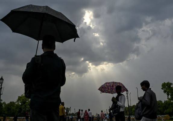 IMD ने इन राज्यों के लिए जारी किया अलर्ट, जानें कब मिलेगी गर्मी से राहत…