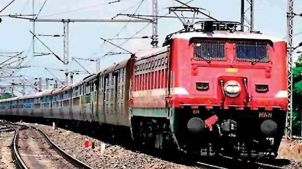 आषाढ़ी एकादशी पर यात्रियों को राहत, मध्य रेल चलाएगी मिरज-दादर वन-वे स्पेशल ट्रेन, जानें यहां से रूट और टाइमिंग…