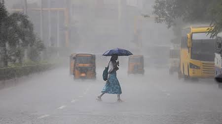 इन राज्यों में अगले कुछ घंटों में बिगड़ सकता है मौसम, IMD ने जारी की बड़ी चेतावनी…