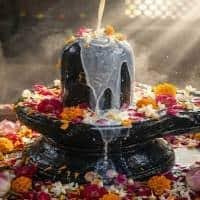 सावन में इन चीज़ो का दान करने से बचे, नहीं तो फल के जगहे पाप की हो जाएगी प्राप्ति, महादेव जाएंगे रूठ…