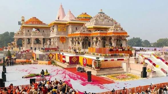 राम मंदिर के CEO बनने की होड़ 5 हजार से ज्यादा दावेदार, IAS-IPS से लेकर सेना के ये अफसर तक मैदान में….