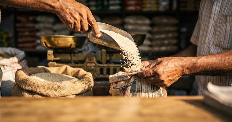 राशन लेने वालों के लिए अच्छी खबर अब मिलेगा इस क्वालिटी का चावल, टूटे दानों की मात्रा घटाने का आदेश…
