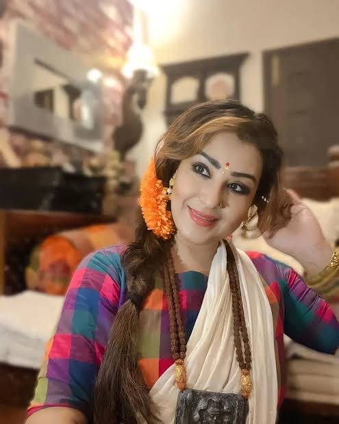48 की उम्र में भी कुंवारी हैं ‘अंगूरी भाभी’सालों पहले टूटी थी सगाई, अब शादी पर तोड़ी ये चुप्पी…