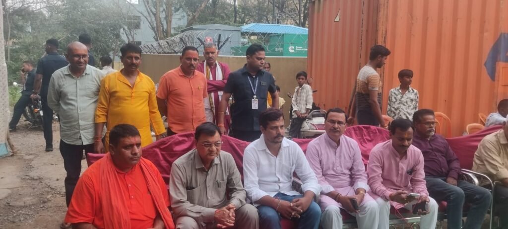 सावन महोत्सव: सोमेश्वर नाथ महादेव के जय घोष,रुद्राभिषेक, कीर्तन में उमड़ा आस्था का सैलाब
