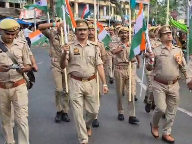 मोपका पुलिस चौकी से निकली तिरंगा यात्रा,भारत माता के जयकारों से गूंजा क्षेत्र…