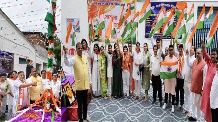 सिंधी काउंसिल ने मनाया 80 वा स्वतंत्रता दिवस दक्षिण विधायक सुनील सोनी ने राष्ट्रीय ध्वज फहराया…
