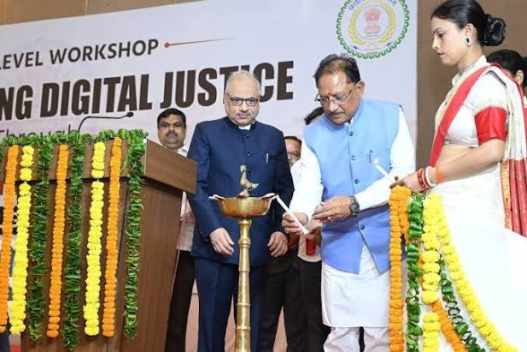 वर्तमान चुनौतियों और आवश्यकताओं के अनुरूप तैयार नए आपराधिक कानूनों ने न्याय व्यवस्था में लाया ऐतिहासिक परिवर्तन मुख्यमंत्री साय…