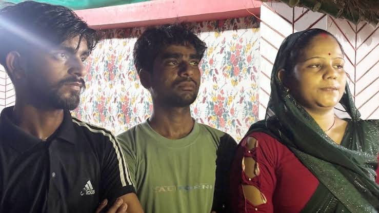 अजब-गजब लव स्टोरी पति और प्रेमी दोनों के साथ रहने की जिद पर अड़ी महिला, पुलिस के सामने रखा ये अनोखा प्रस्ताव…