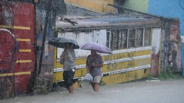 आज बारिश के आसार, बादलों के बीच 29° रहेगा तापमान; देखें पूरा अपडेट…
