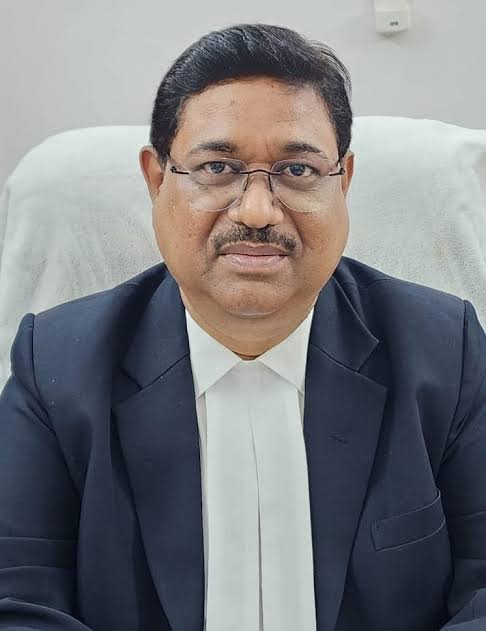 अविनाश तिवारी बने कोरबा के द्वितीय जिला एवं अतिरिक्त सत्र न्यायाधीश-श्रम न्यायाधीश का भी रहेगा अतिरिक्त प्रभार..
