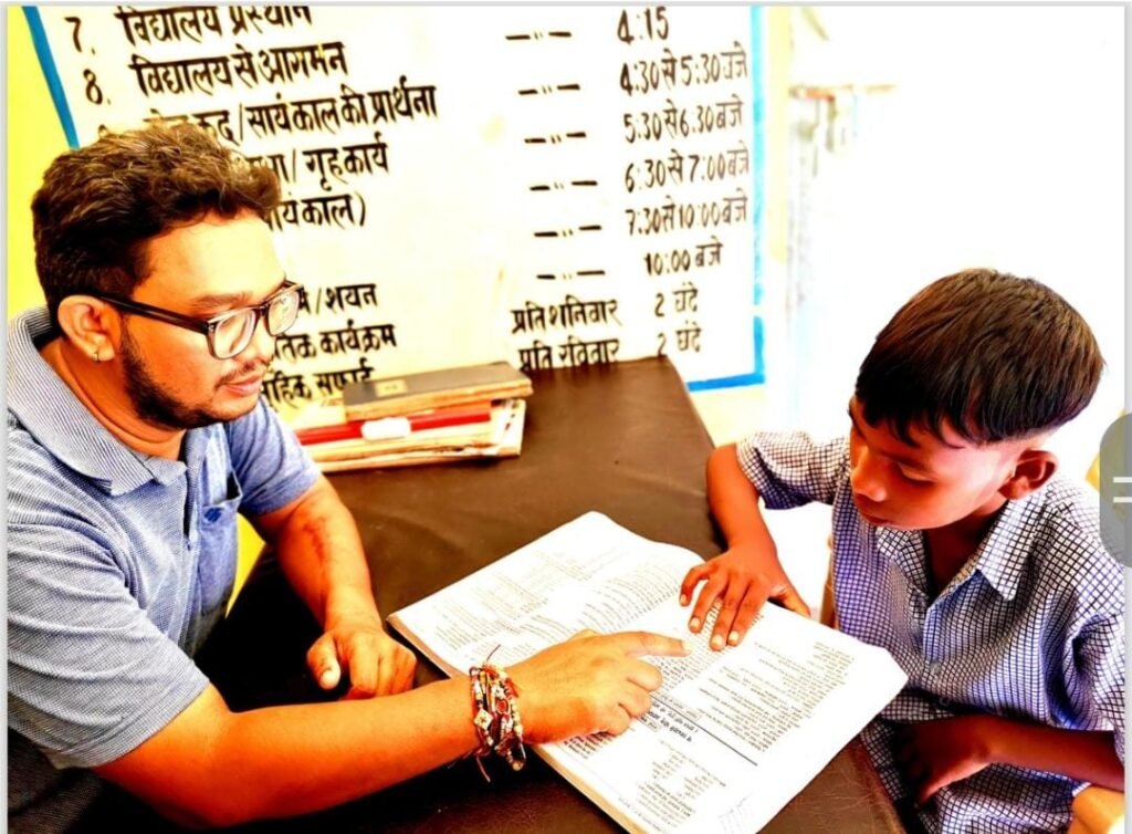 छात्रावास सुविधा से छात्र की पढ़ाई हुई आसान प्रसाशनि व्यवस्था से पढ़ाई पर ध्यान देना हुआ आसान…