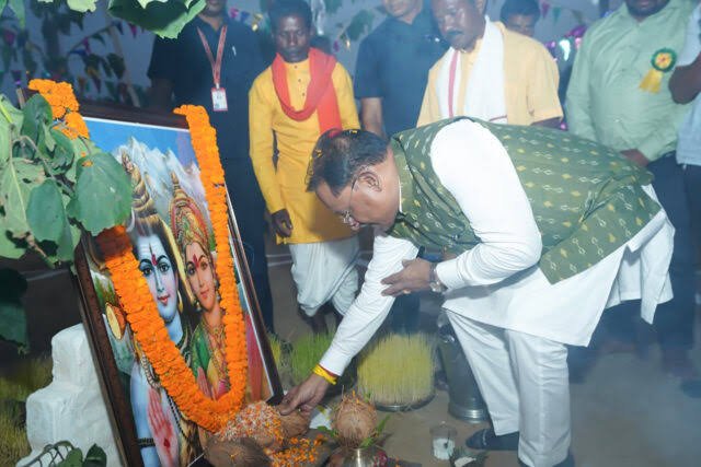 आदिवासी समाज का इतिहास गौरवशाली, हमारी संस्कृति और प्रकृति संरक्षण की परंपरा पूरे देश के लिए प्रेरणा : मुख्यमंत्री साय…