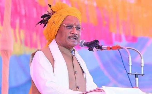 विजयादशमी सत्य और धर्म की विजय का पर्व, अपने भीतर की बुराइयों पर विजय पाकर प्रेम और सद्भाव के साथ आगे बढ़ने की प्रेरणा देता है सीएम साय…